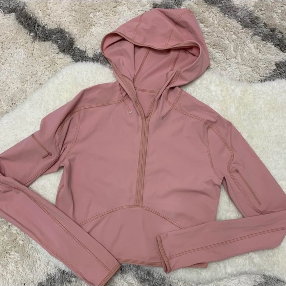 Lululemon 1/4 zip crop top size 6
